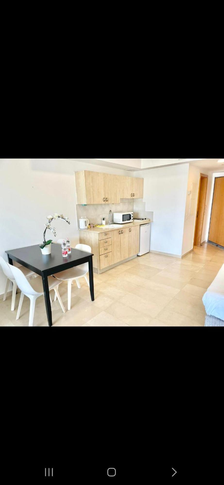 Oceanus Apartment Hotel Herzelia Exteriör bild